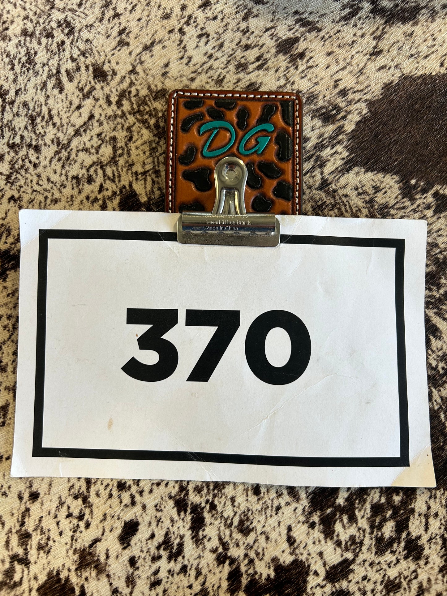 Custom number clips