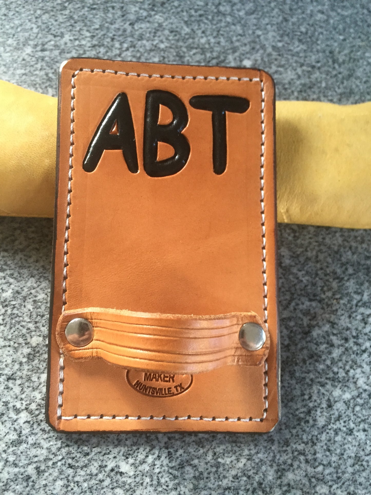 Custom show comb holder