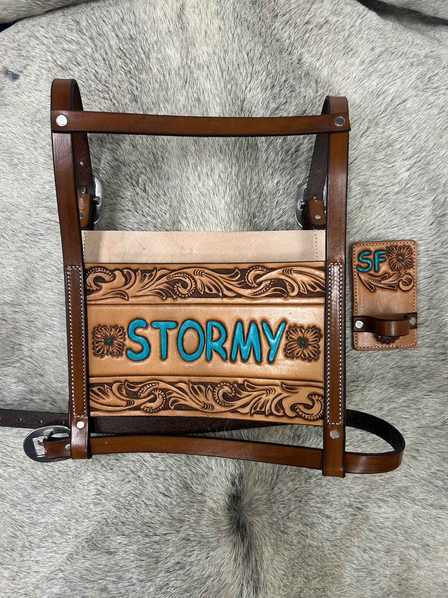 Custom show comb holder